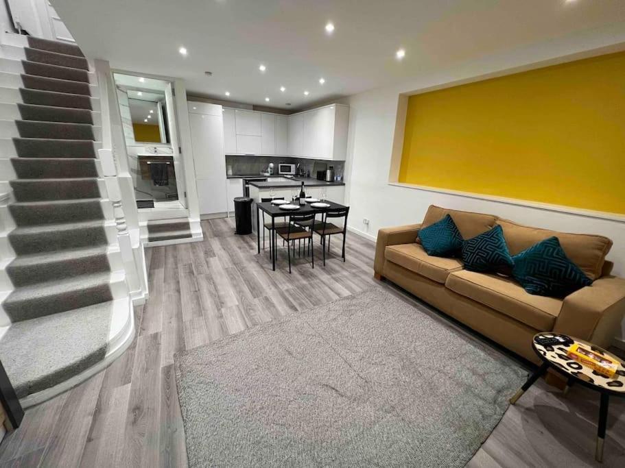 Stunning 3Br Maisonette In Brixton London Exterior photo